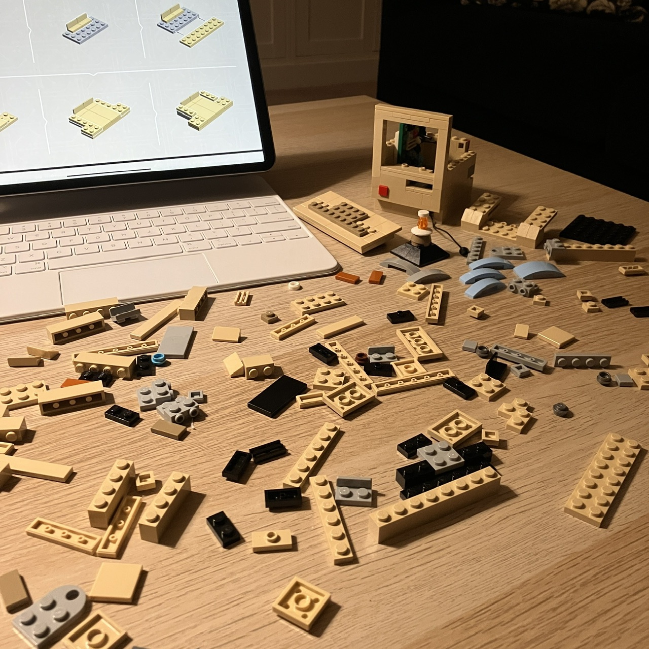 Missing Macintosh parts