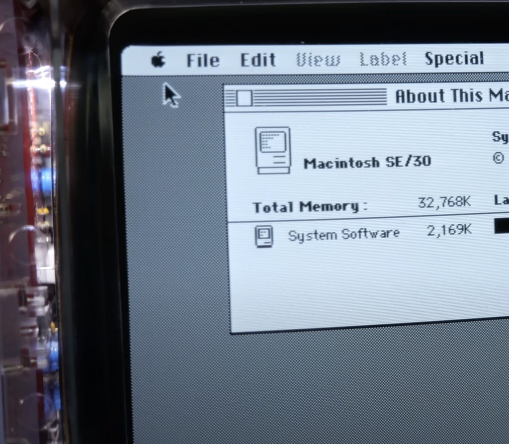 Macintosh SE/30 screenshot