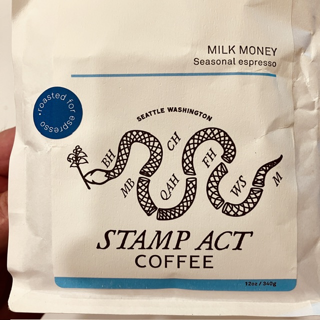 My latest batch was really cacao-flavored. Perfect!
And it is a great coffee for drinking with cream, which is my anti acidity approach to coffee’s weapon.