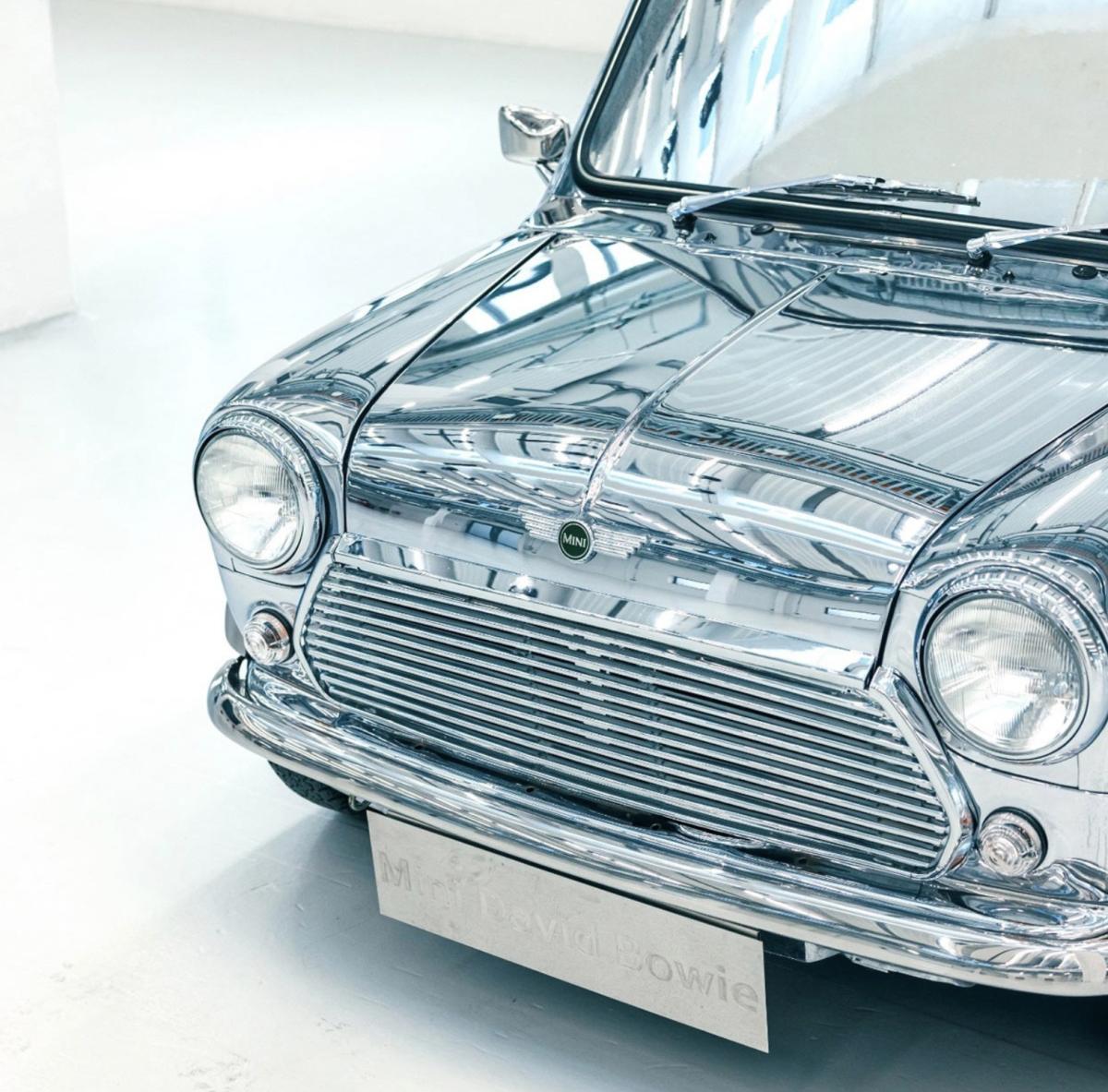 Hood of the David Bowie Mini